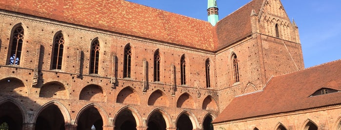 Zisterzienserkloster Chorin is one of Grün und Blau Berlin.