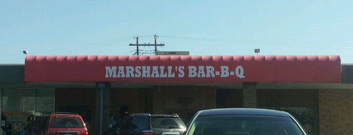 Marshall's Bar-B-Q is one of Tempat yang Disimpan KATIE.
