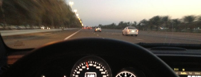 Abu Dhabi - Dubai Highway is one of Video SEO Expert By Vo Dang Tung.