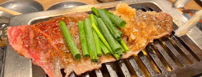 大阪焼肉・ホルモン ふたご is one of Tokyo with char & ani.