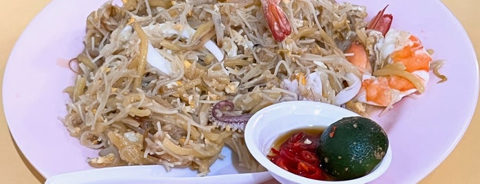 Nam Sing Hokkien Fried Mee (Hougang) is one of Singapore with Cyn.