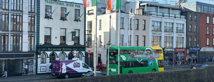 The Ha'penny (Liffey) Bridge is one of Dublin places to visit.