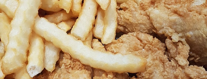 Raising Cane's is one of Hussein : понравившиеся места.