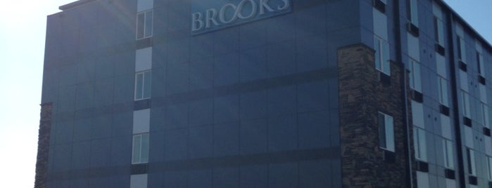 The Brooks Hotel at Williston is one of สถานที่ที่ Çağrı ถูกใจ.