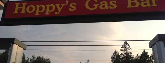 Hoppy's Gas Bar is one of Tobermory.