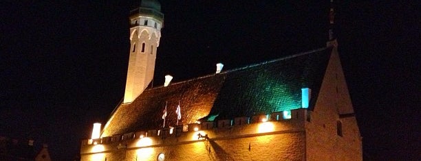 Rathausplatz is one of Tallinn delights.