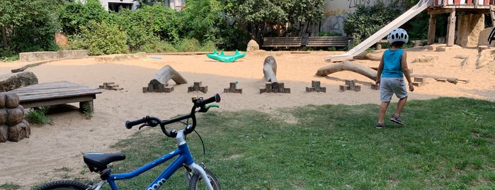 Spielplatz Strelitzer Str. is one of Lugares favoritos de Thomas Praus.