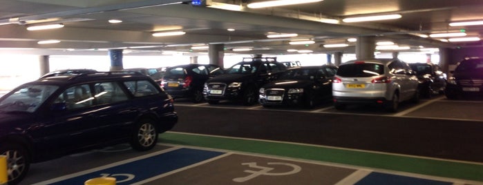 Valet Parking is one of Parking: LONDON.