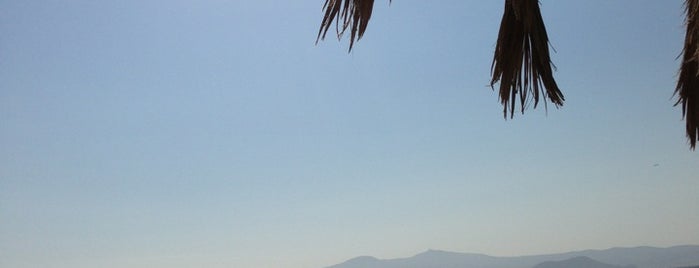 Plaka Beach is one of Naxos.