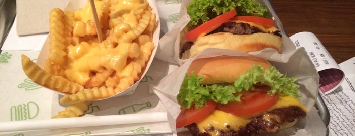 Shake Shack is one of Burger Joints in Doha.