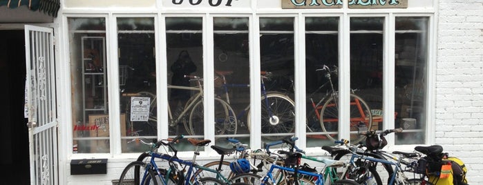 Sopo Bicycle Co-op is one of สถานที่ที่ Mike ถูกใจ.