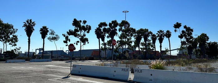 Port of Long Beach is one of Lugares favoritos de Sara.