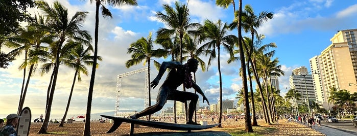 The Surfer Statue is one of Hawaii 2012.