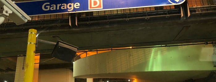 Parking Garage D is one of PHL.