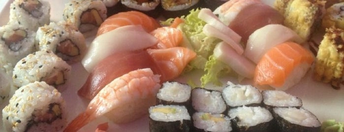 Sachi Sushi is one of Asiáticos.