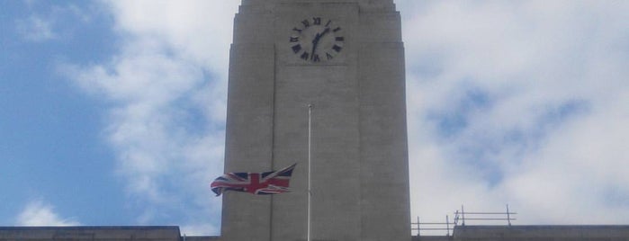 Parkinson Building is one of Places to Visit.
