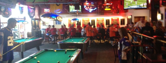 HotShots Sports Bar and Grill South County is one of Sean'ın Beğendiği Mekanlar.