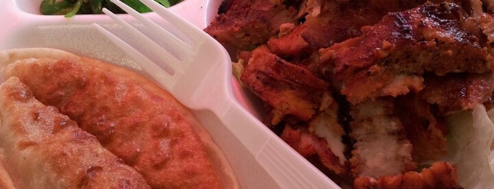 Falafel King is one of Posti che sono piaciuti a Adna.