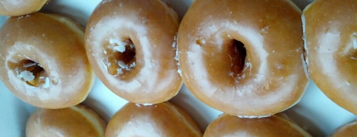 Krispy Kreme is one of Jiri'nin Kaydettiği Mekanlar.