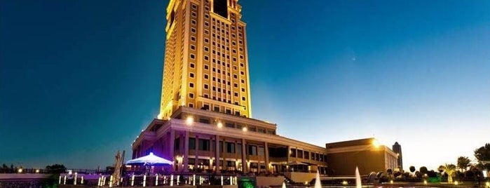Erbil Divan Hotel is one of Tempat yang Disukai Seyhan.