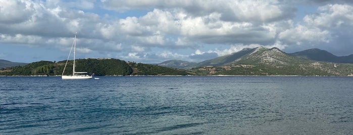 Ligia beach is one of Kefalonya.