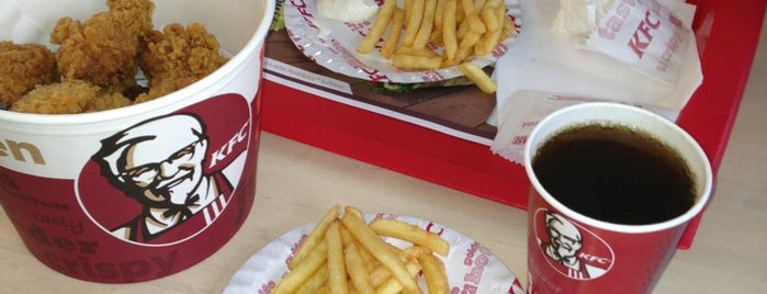 KFC is one of Orte, die Lukas gefallen.