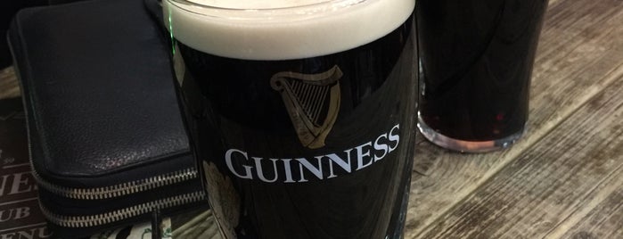 Guiness Irish Pub is one of Maxim : понравившиеся места.