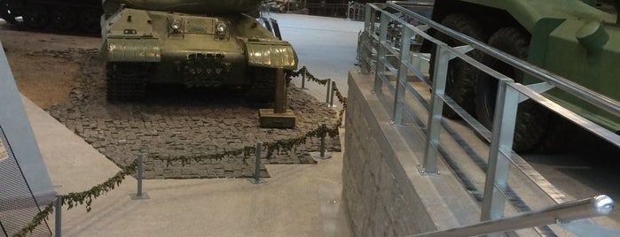 Белорусский государственный музей истории Великой Отечественной войны is one of สถานที่ที่ Тимур ถูกใจ.