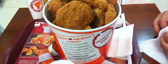 Popeyes Louisiana Kitchen is one of Hülyaさんの保存済みスポット.