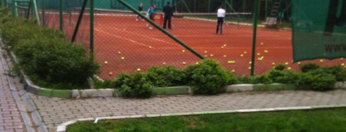 Buski Tenis Kortları is one of EveryTimeBestLocations.