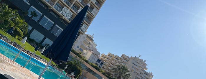 Hotel Algarve Casino is one of Hoteles.