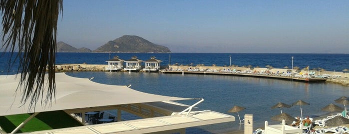 Lablanche Hotel Bodrum is one of สถานที่ที่ Esrin ถูกใจ.