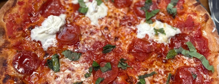 Tutto Pizza & Pasta is one of Key biscayne.