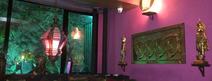 Buddha Café is one of Sitios para ir.