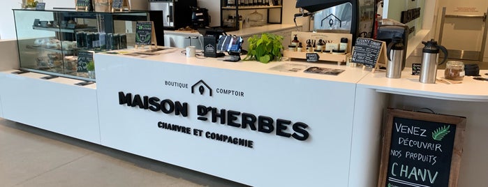 Maison d'Herbes - Café, Thé et Boutique Santé is one of Lugares favoritos de Stéphan.