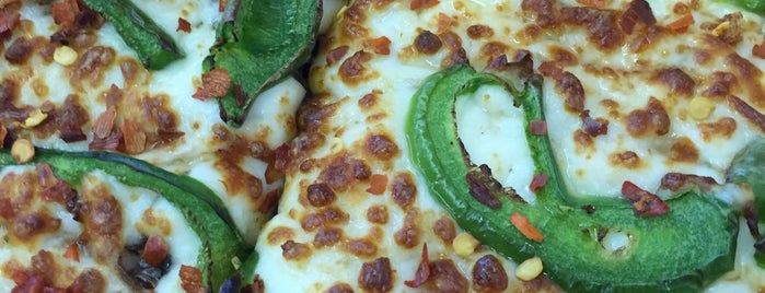 Pizza Piroz is one of Stéphan : понравившиеся места.