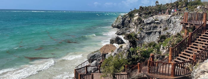 Playa Ruinas de Tulum is one of Extranjero AMERICA.