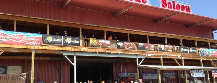 Broken Spoke Saloon and Campground is one of Paulさんのお気に入りスポット.