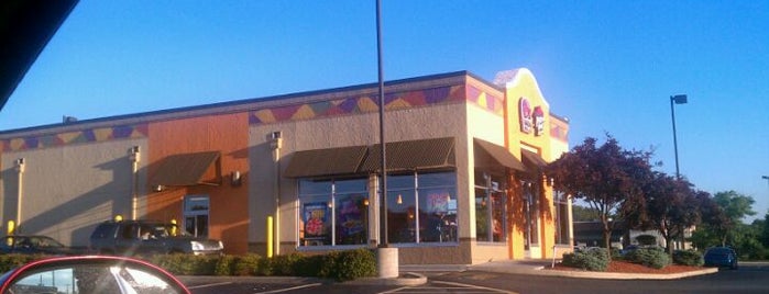 Taco Bell is one of Michael Xさんのお気に入りスポット.
