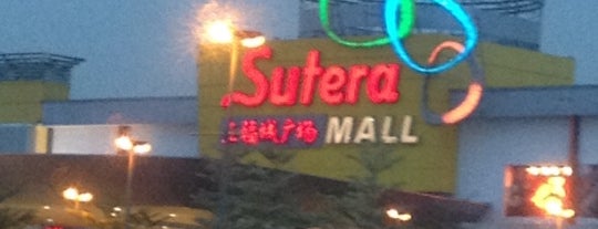 Sutera Mall is one of Shopping Heavens in Johor Bahru.