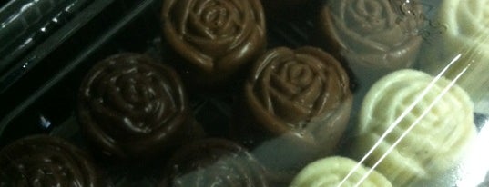 Chocolate Kaki is one of chocolato.