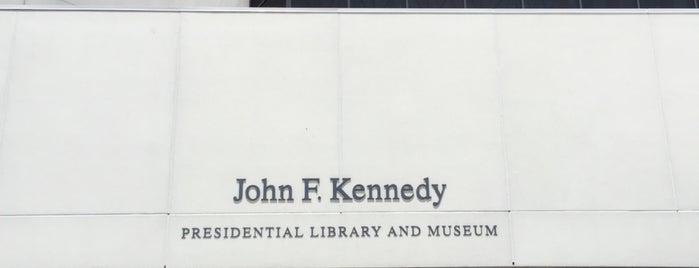 John F. Kennedy Presidential Library & Museum is one of Orte, die VLH gefallen.