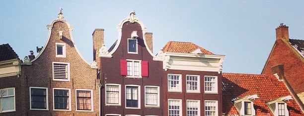 Casa de Anne Frank is one of Amsterdam.
