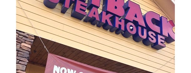 Outback Steakhouse is one of Christopher'in Beğendiği Mekanlar.