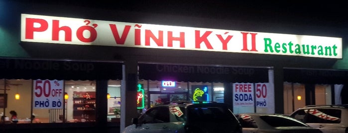 Phở Vĩnh Ký II Restaurant is one of Maki : понравившиеся места.