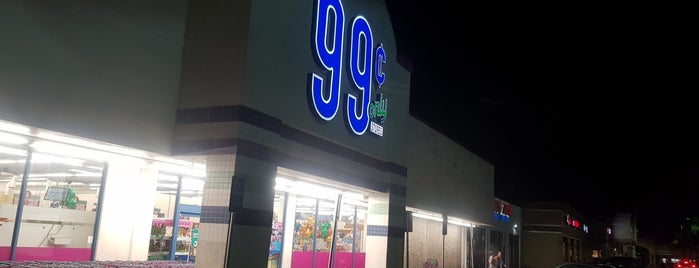 99 Cents Only Stores is one of สถานที่ที่ Mark ถูกใจ.