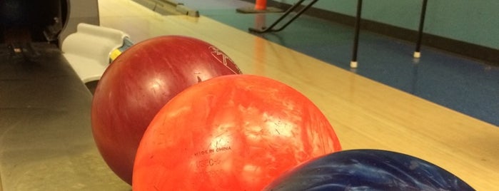 Presidio Bowling Center is one of The San Franciscans: Extracurriculars.