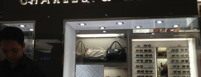 Charles & Keith is one of Kelly : понравившиеся места.