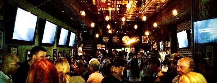 Rock & Reilly's Irish Pub is one of LA drinks.