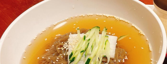 Hansung Korean Cuisine is one of Barisさんのお気に入りスポット.